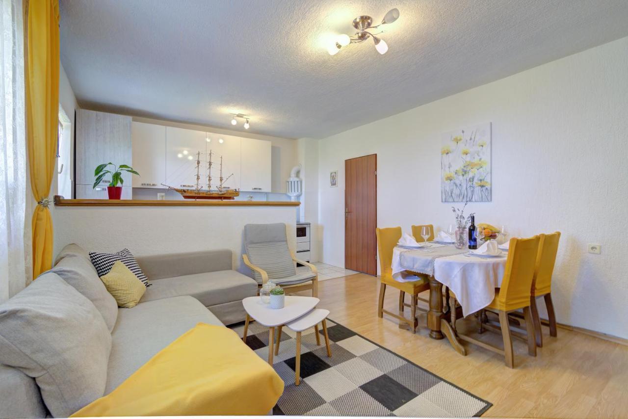 Josipa & Jelena Apartment セニ エクステリア 写真