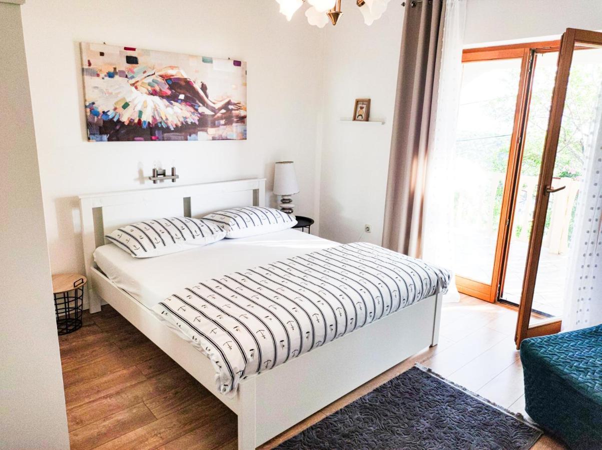 Josipa & Jelena Apartment セニ エクステリア 写真