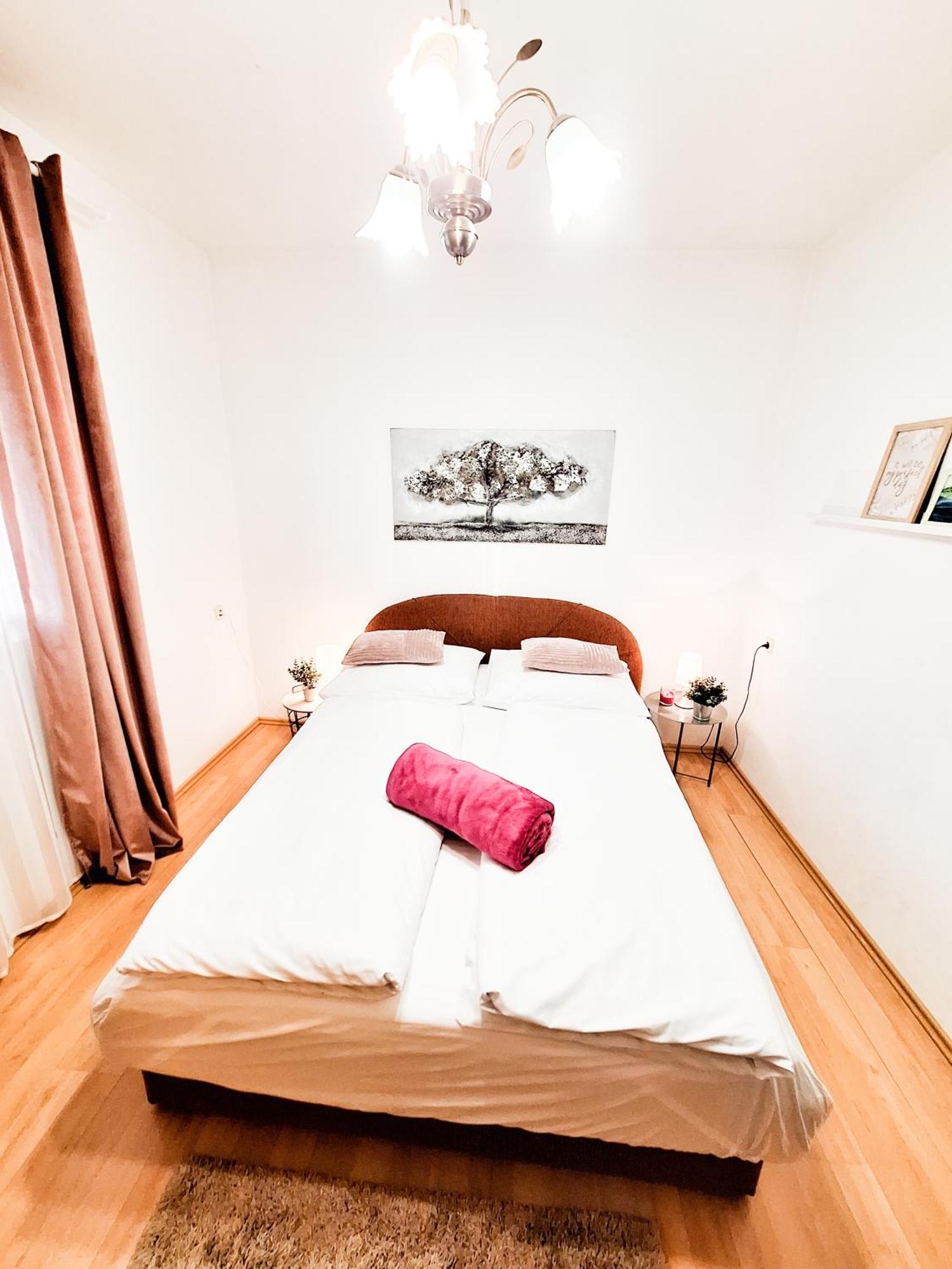 Josipa & Jelena Apartment セニ エクステリア 写真