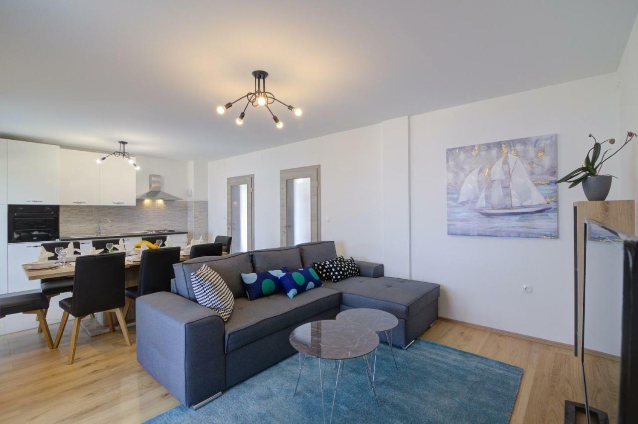 Josipa & Jelena Apartment セニ エクステリア 写真
