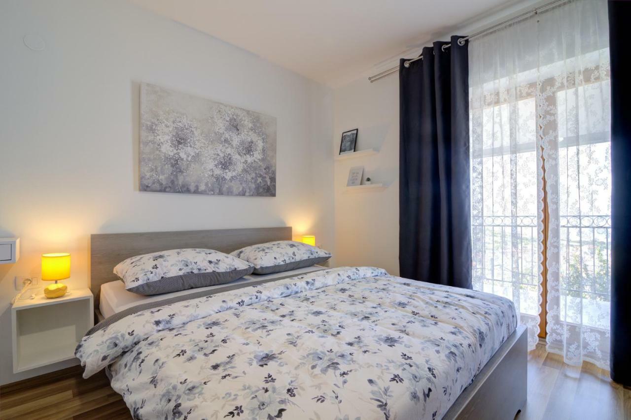 Josipa & Jelena Apartment セニ エクステリア 写真