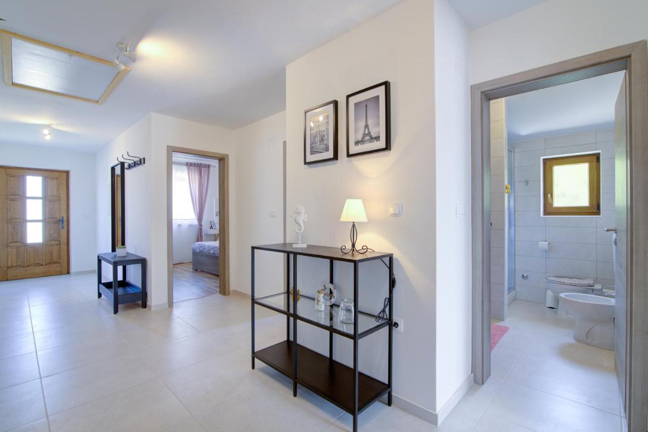 Josipa & Jelena Apartment セニ エクステリア 写真