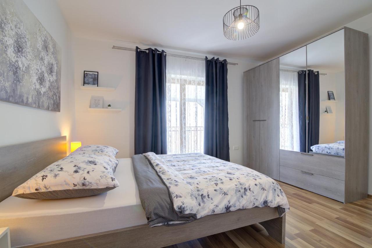 Josipa & Jelena Apartment セニ エクステリア 写真